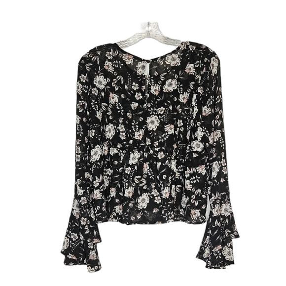Aeropostale black sheer babydoll / peplum style top with long flowy bell sleeves - Picture 3 of 11
